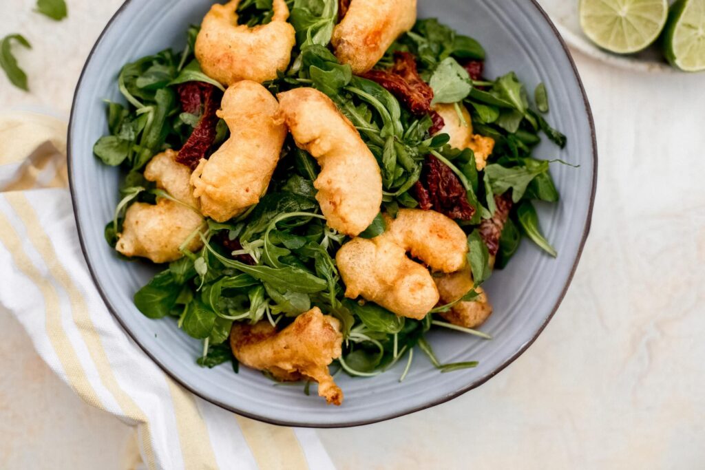 krevety-v-limetkovej-tempure-zdravy-salat